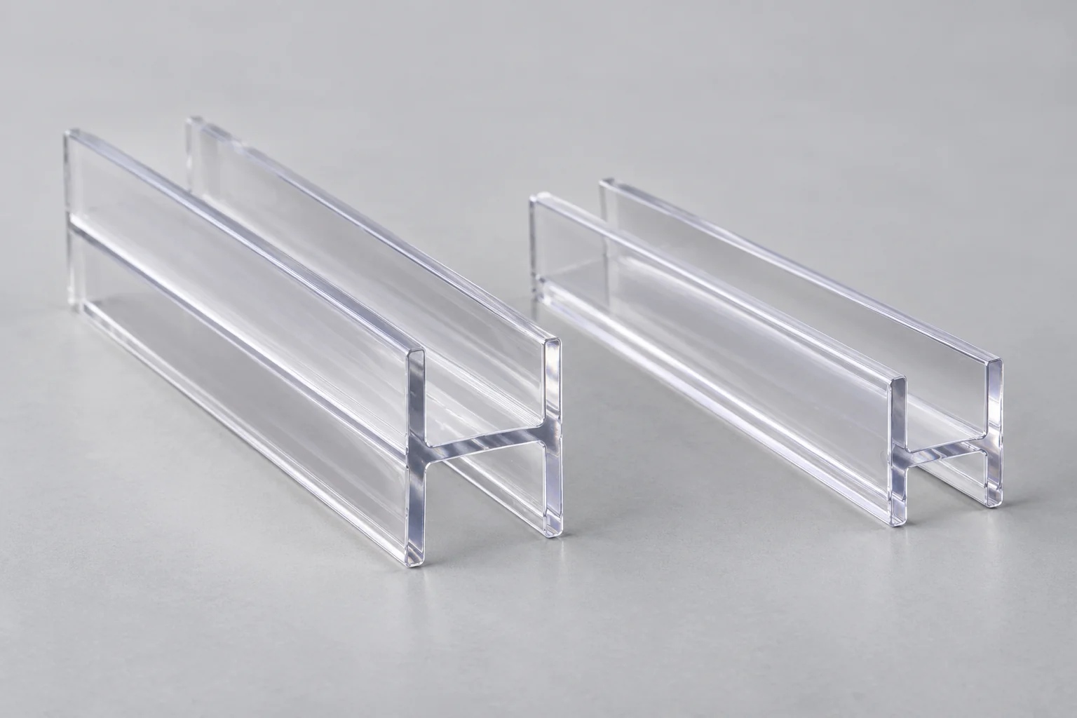H transparent pour assembler des plaques de méthacrylate