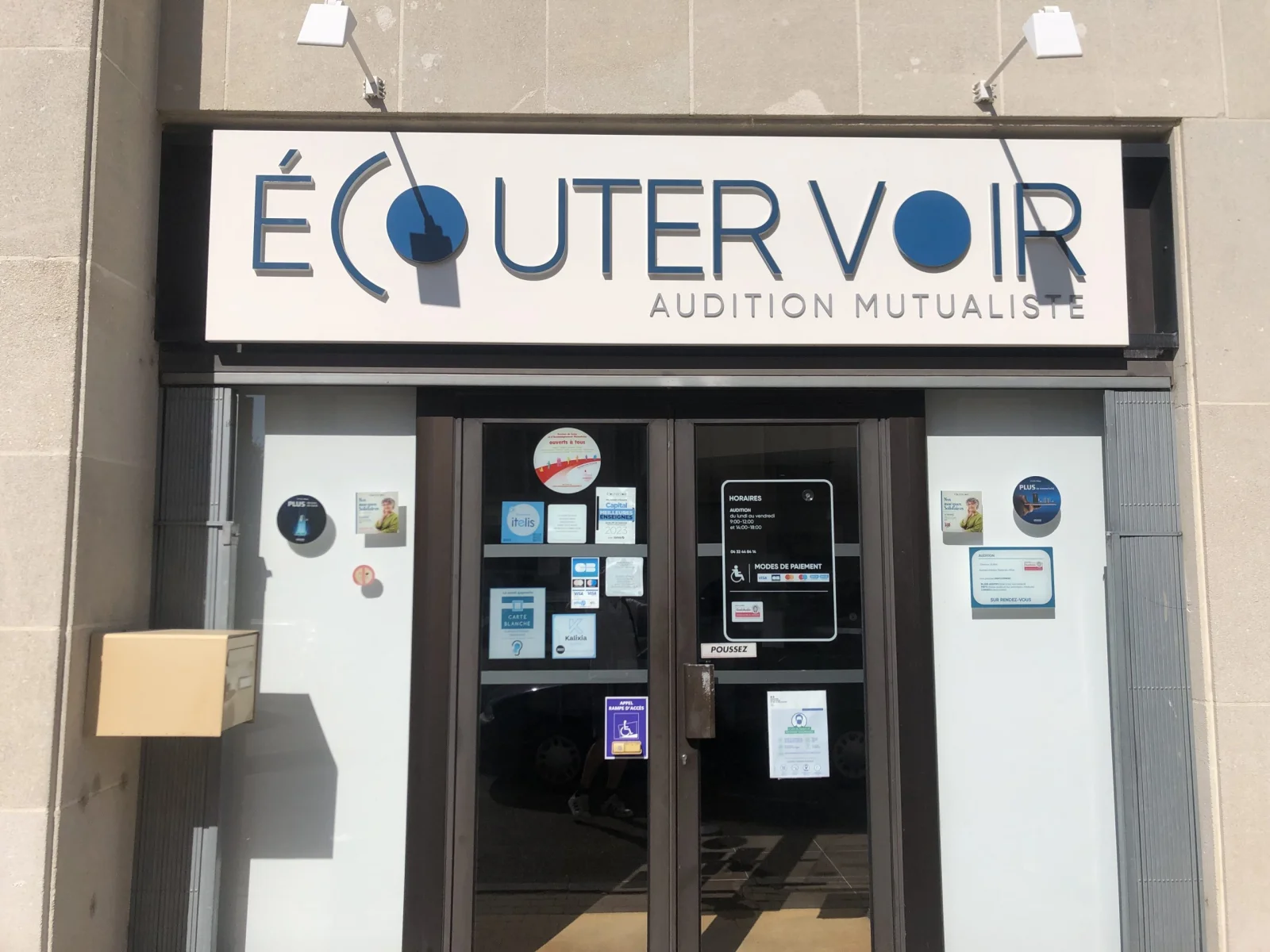 Enseigne eclairee audition
