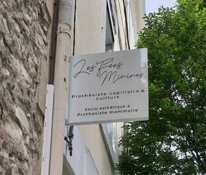 Enseigne drapeau pour les fees minines