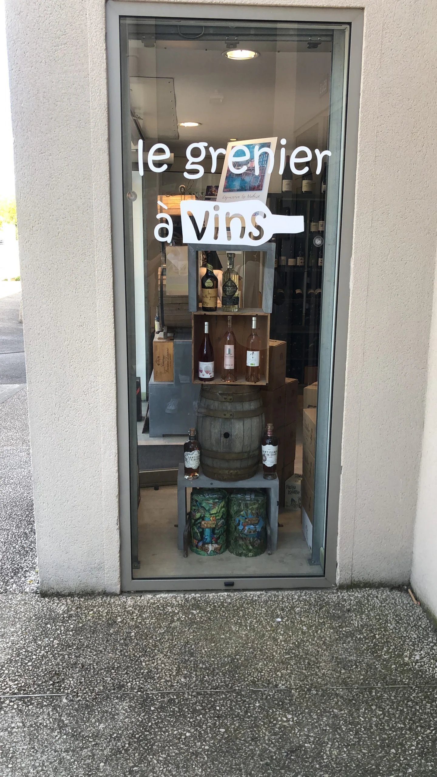 Enseigne lumineuse eclairee caviste
