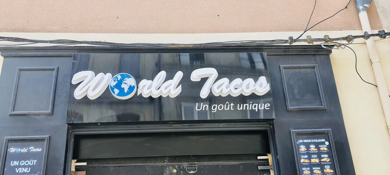 Enseigne lettres decoupees cave a vin tacoss